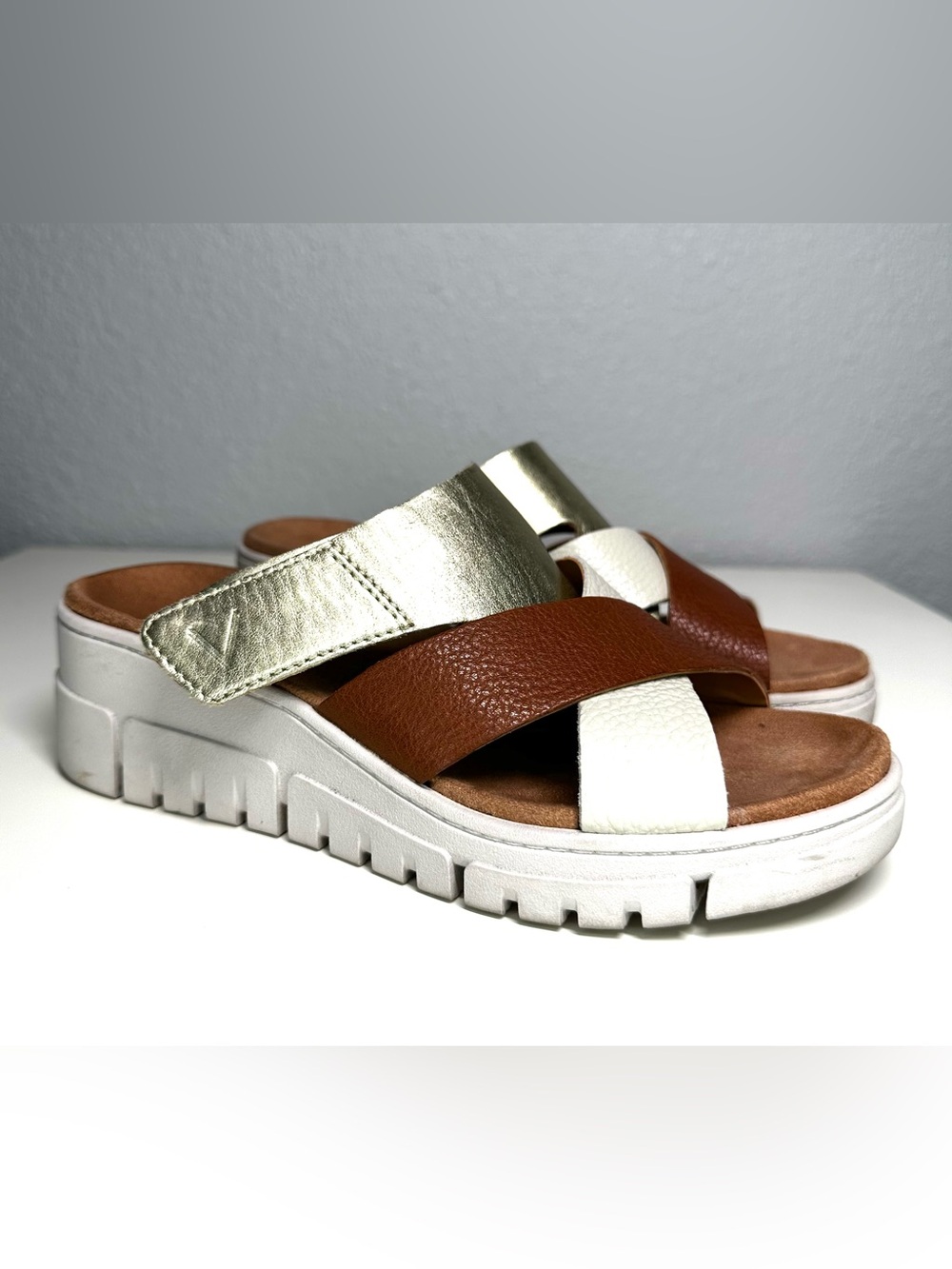 Vionic Uptown Uptown Sunset Wedge Slide Sandals Women’s Size 6.5